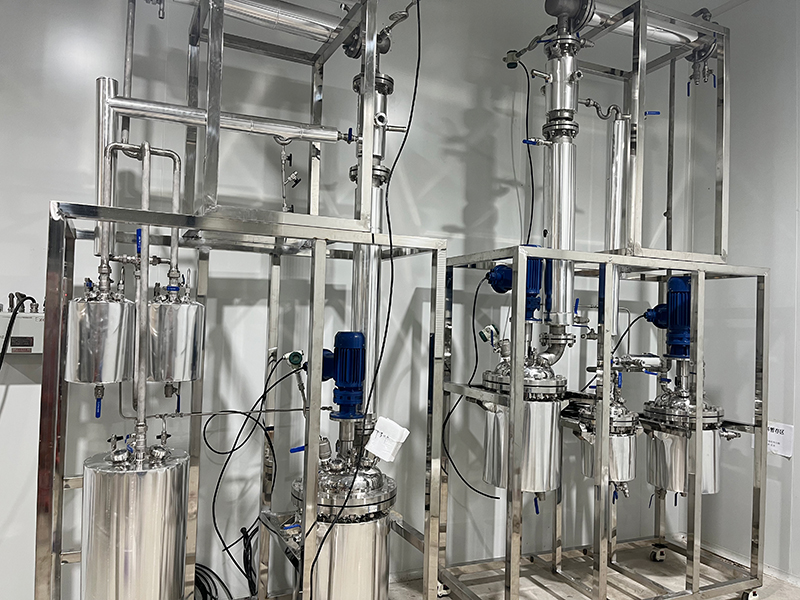 精餾塔設(shè)備